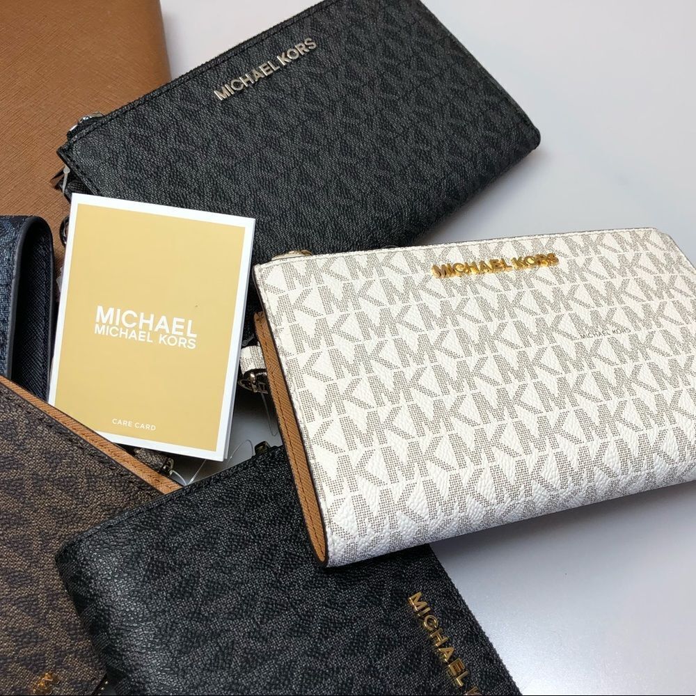 MICHAEL KORS DOUBLE ZIP Logo Signature Wallet - Picture 8 of 8